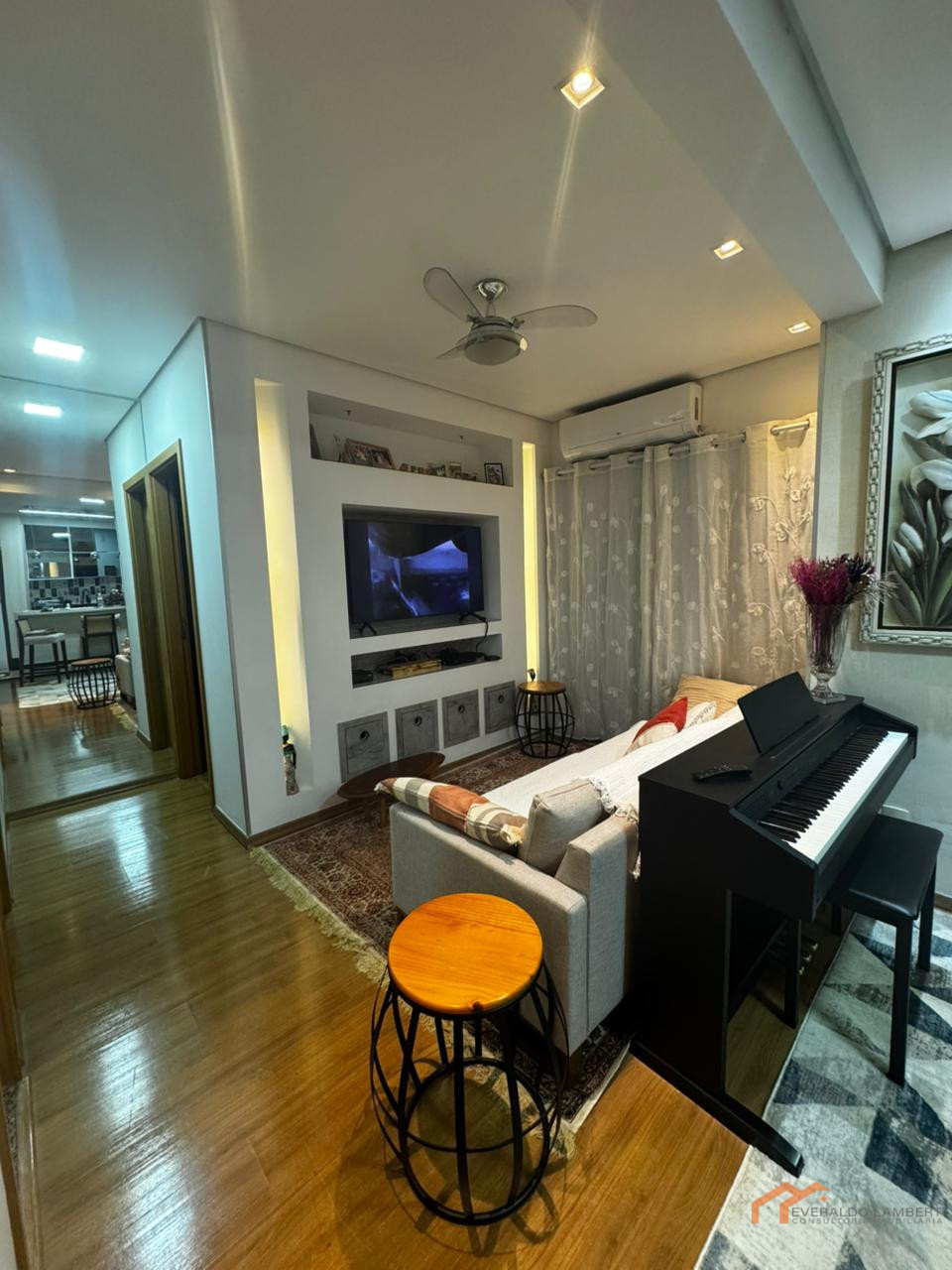 Imagens do imóveis APARTAMENTO ED. ACQUAROYAL