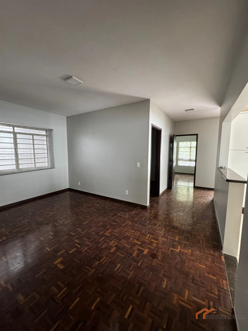 Imagens do imóveis CASA JD. QUEBEC