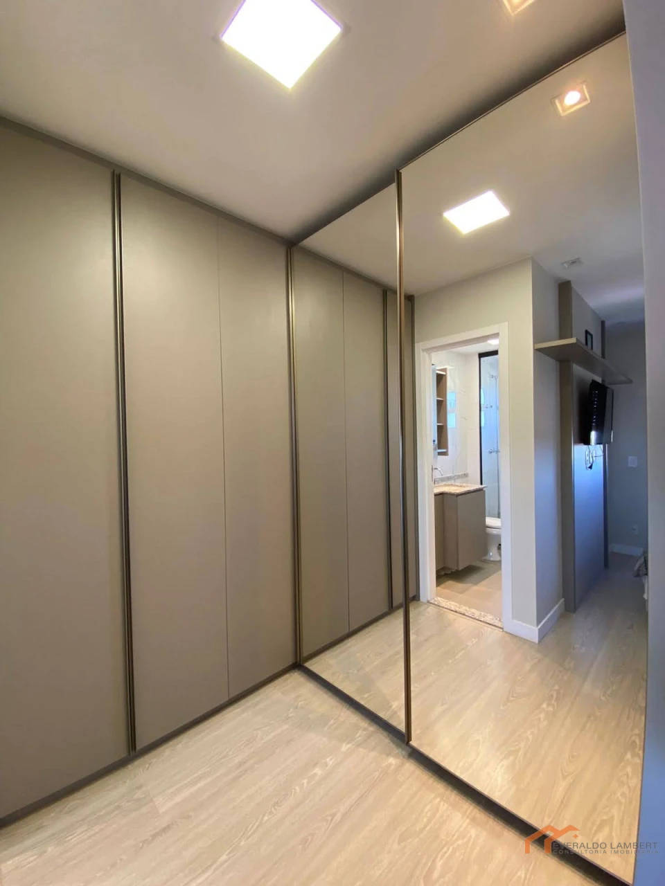 Imagens do imóveis APARTAMENTO ED. CONCEPT PALHANO HOME | MOBILIADO.