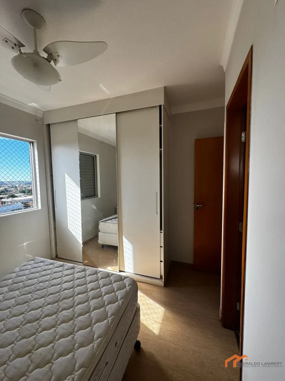 Imagens do imóveis APARTAMENTO ED. NOVITA | MOBILIADO - CENTRO.