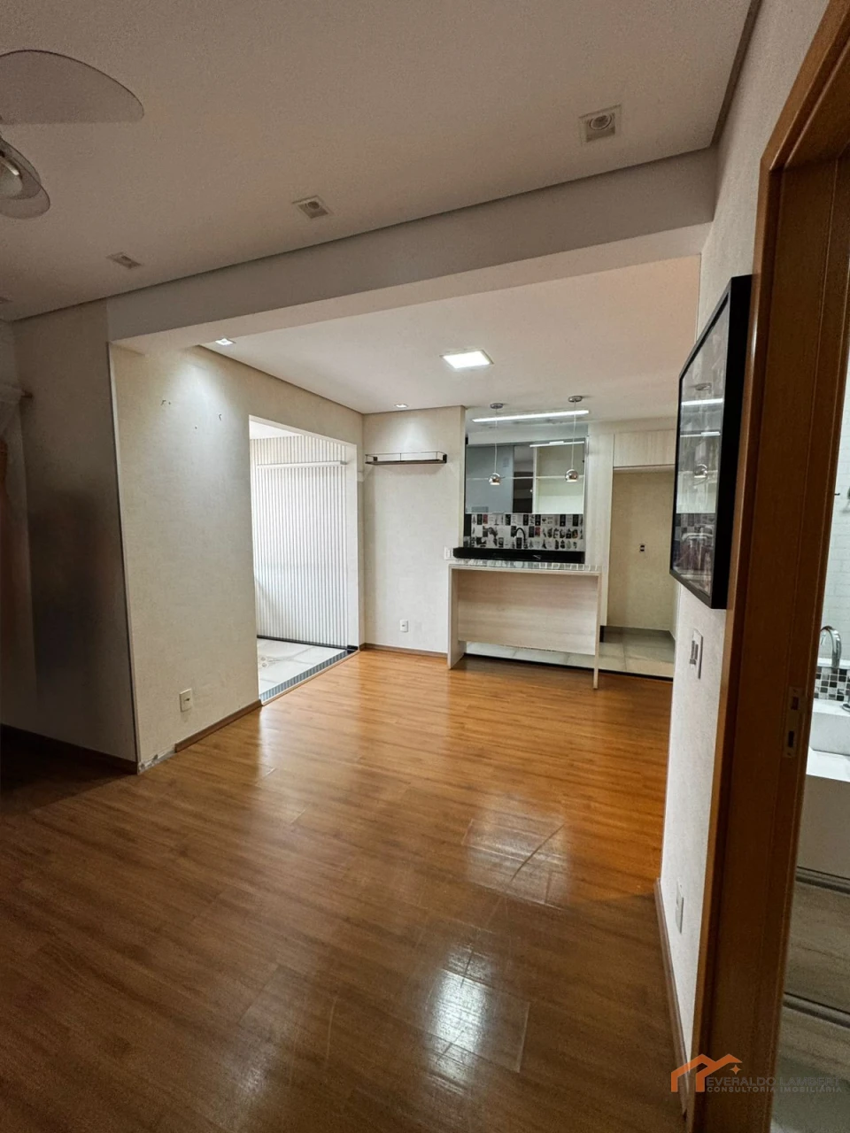 Imagens do imóveis APARTAMENTO ED. ACQUAROYAL | Decorado.