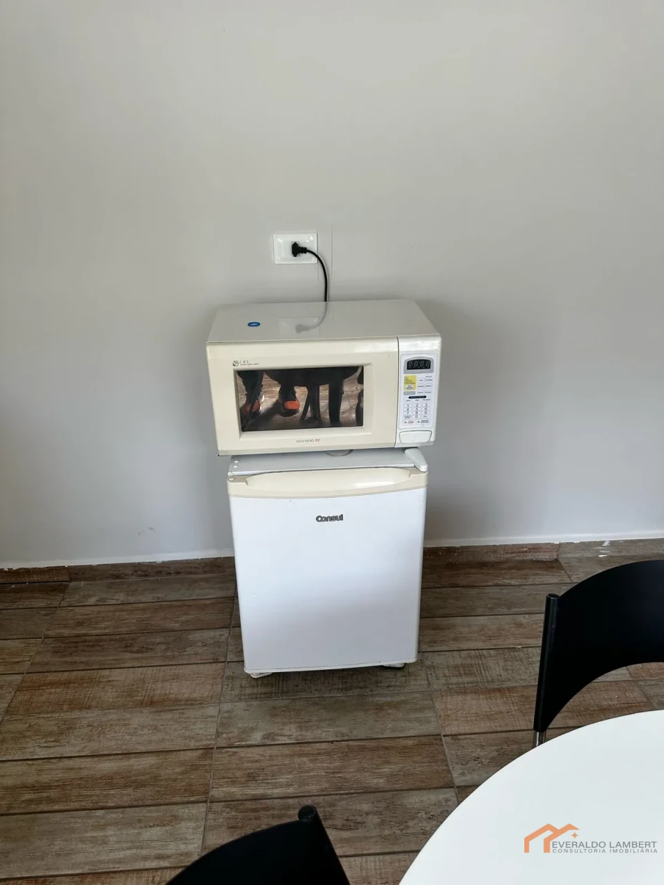 Imagens do imóveis KITNET TÉRREA | MOBILIADO.