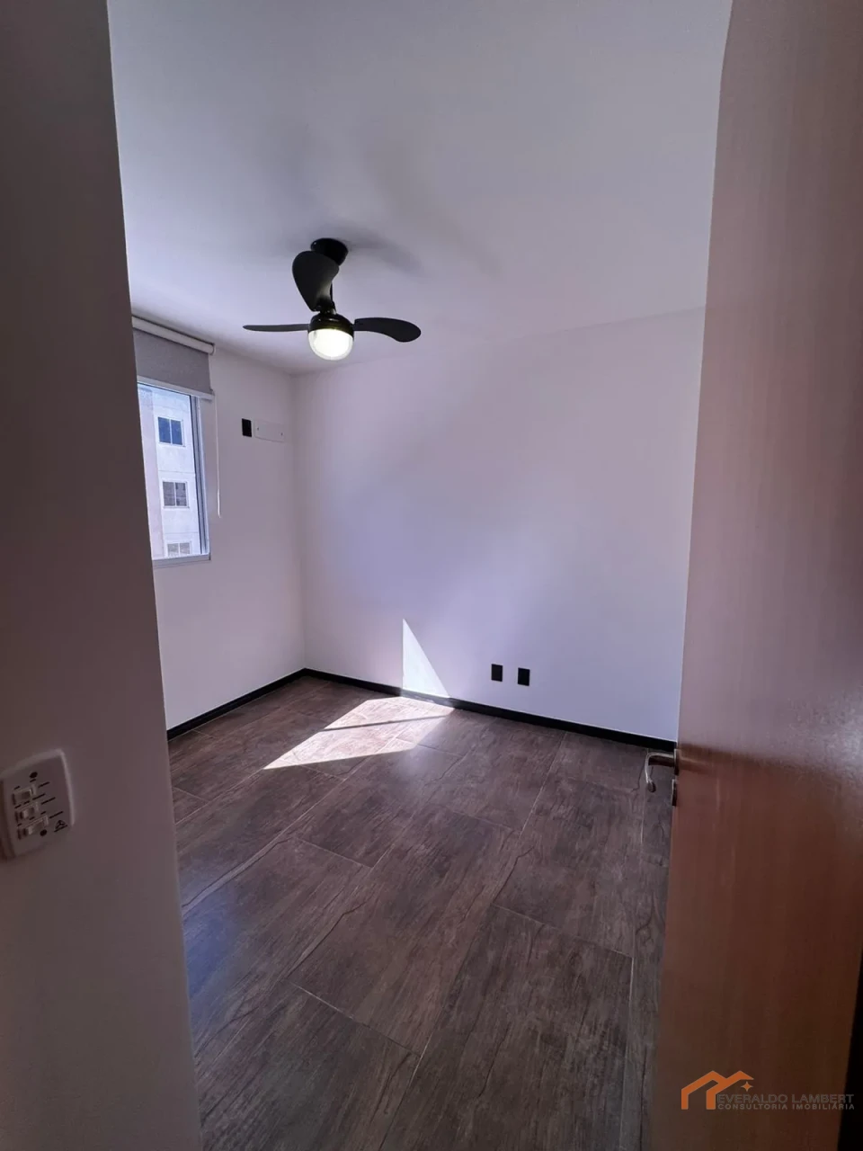 Imagens do imóveis APARTAMENTO ED. SPAZIO LA TRAVIATA | SEMI MOBILIADO.