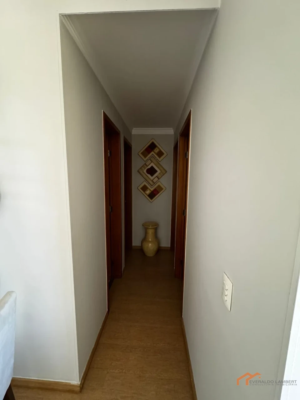 Imagens do imóveis APARTAMENTO ED. NOVITA | MOBILIADO - CENTRO.
