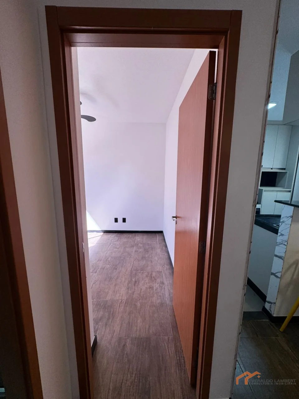 Imagens do imóveis APARTAMENTO ED. SPAZIO LA TRAVIATA | SEMI MOBILIADO.