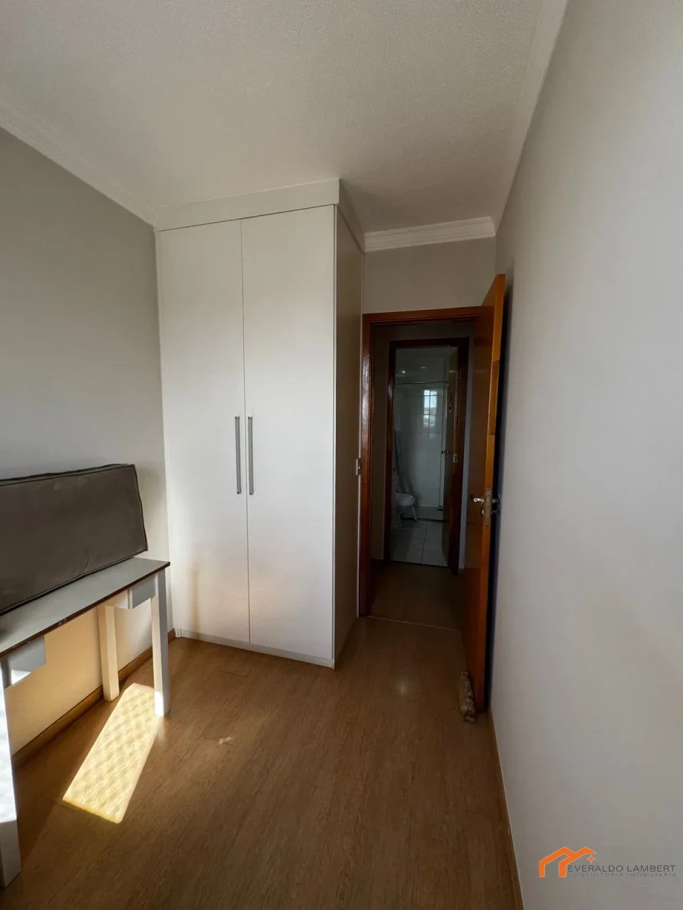Imagens do imóveis APARTAMENTO ED. NOVITA | MOBILIADO - CENTRO.