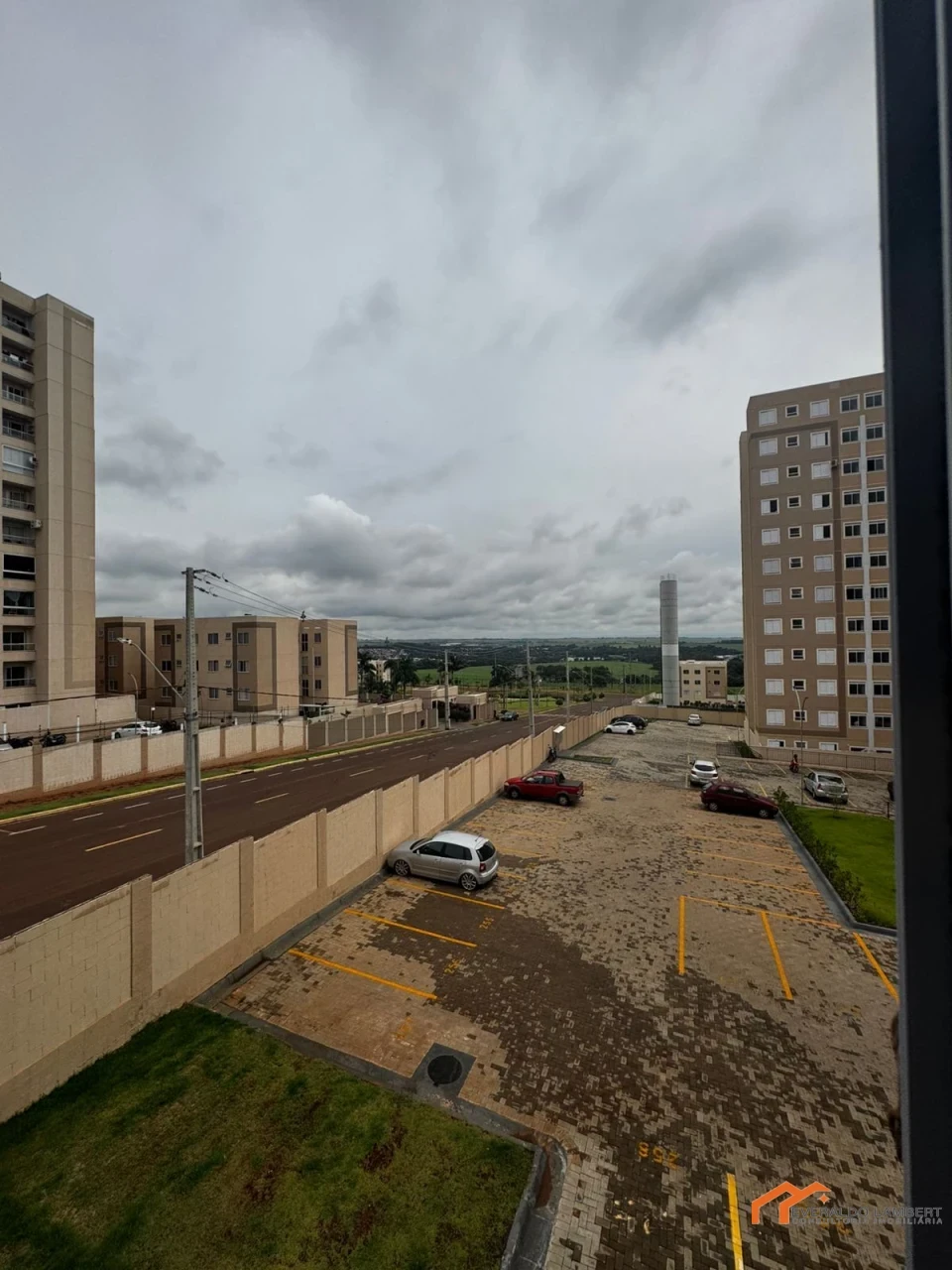 Imagens do imóveis APARTAMENTO ED. LAKE PORTINARI