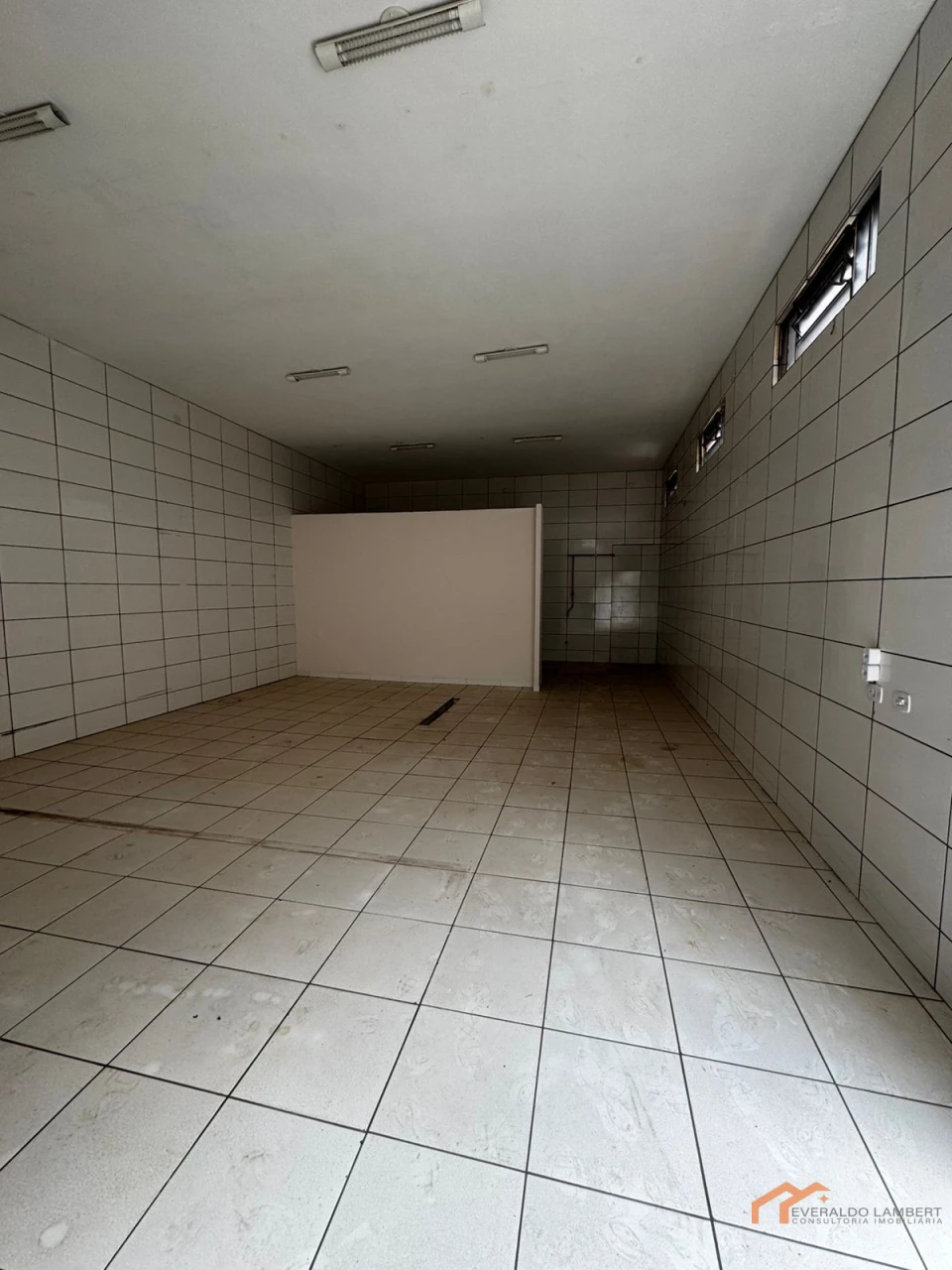 Imagens do imóveis BARRACÃO 180m²