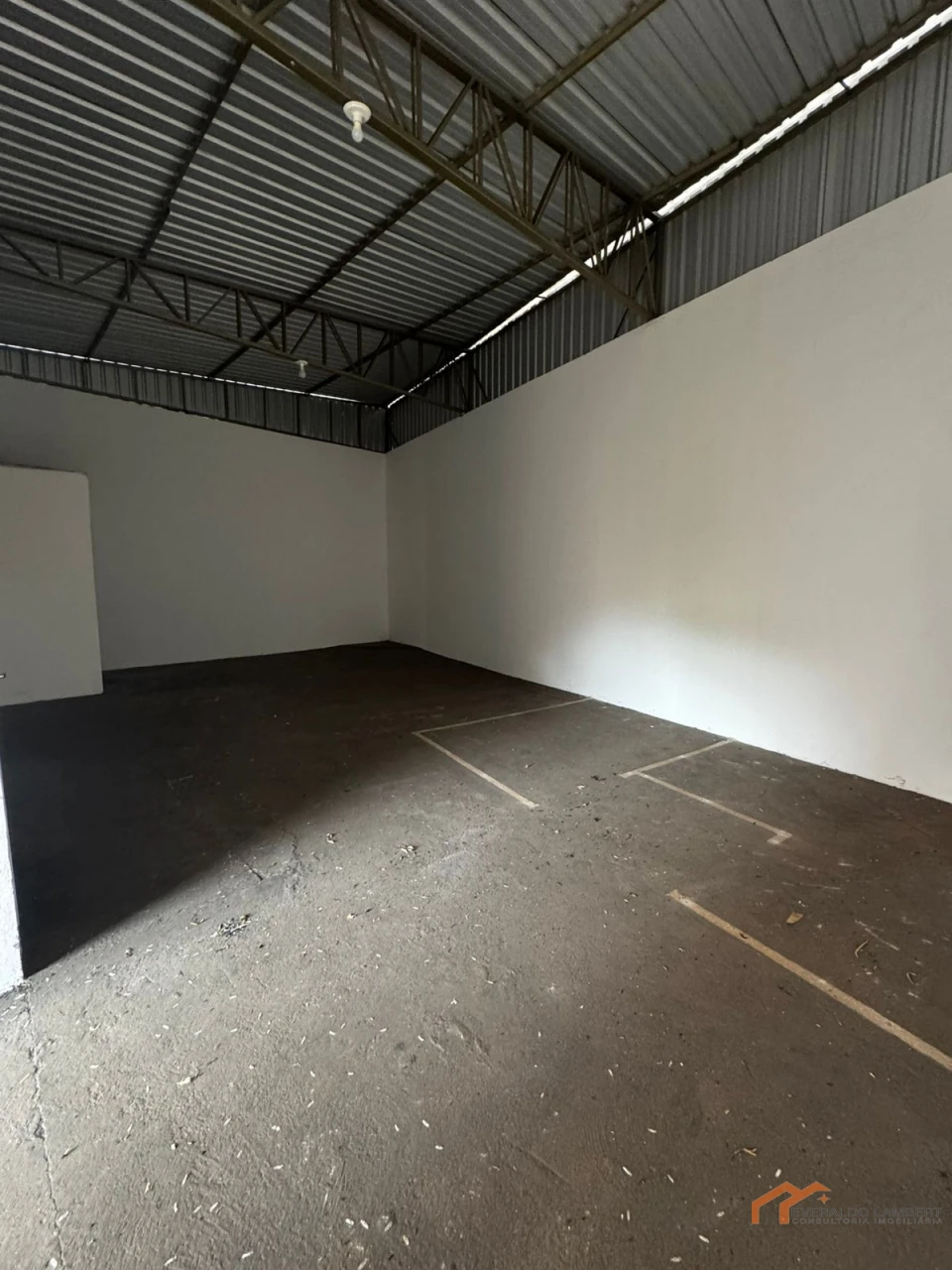 Imagens do imóveis BARRACÃO 180m²