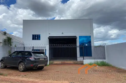 BARRACÃO 650m² c/ mezanino. Imagens do imóveis BARRACÃO 650m² c/ mezanino.