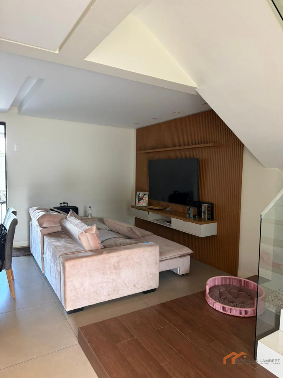 Imagens do imóveis CASA CONDOMÍNIO MORADA DAS FLORES | MOBILIADA.