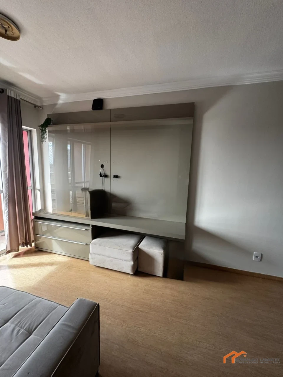 Imagens do imóveis APARTAMENTO ED. NOVITA | MOBILIADO - CENTRO.