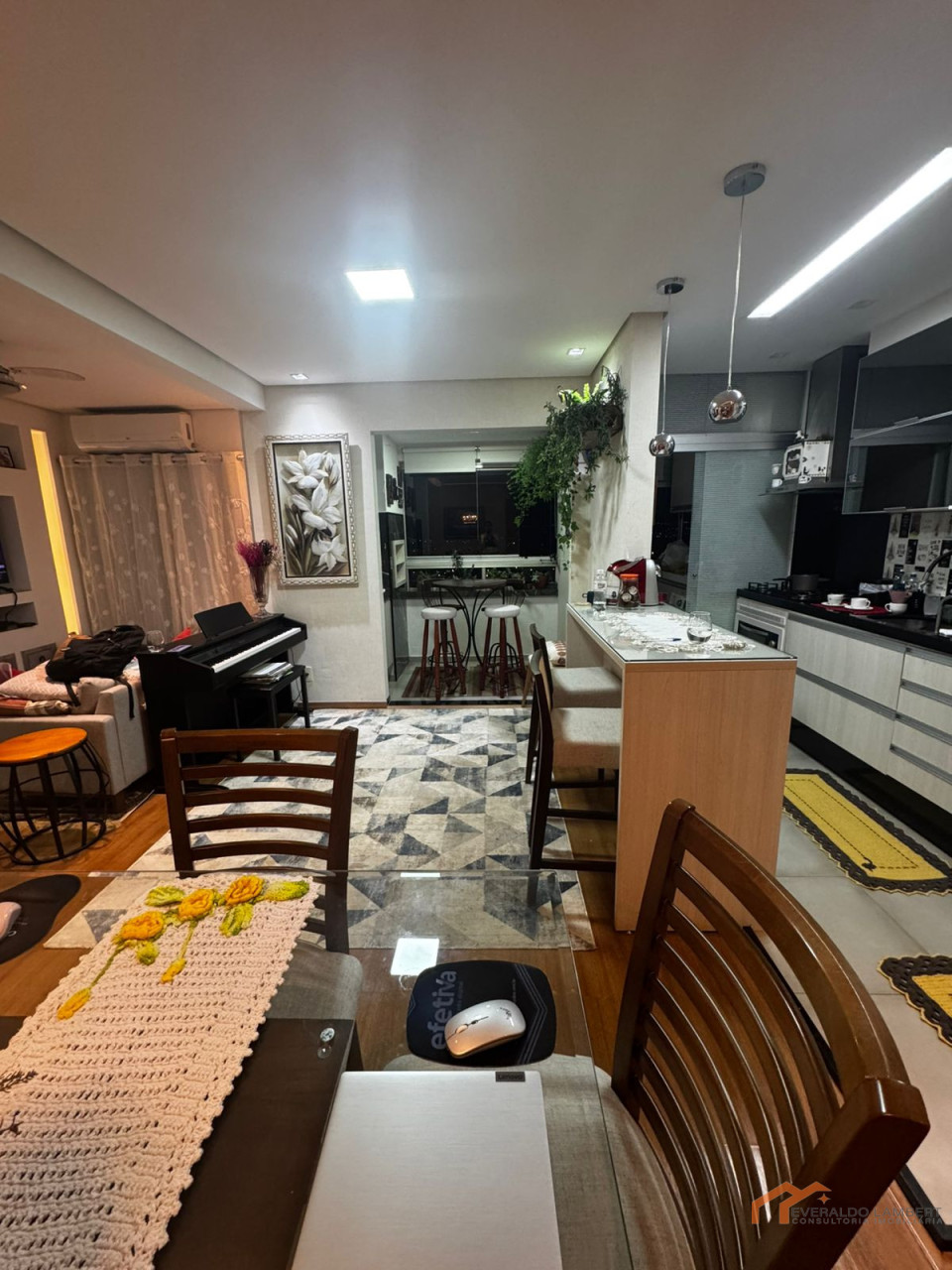Imagens do imóveis APARTAMENTO ED. ACQUAROYAL
