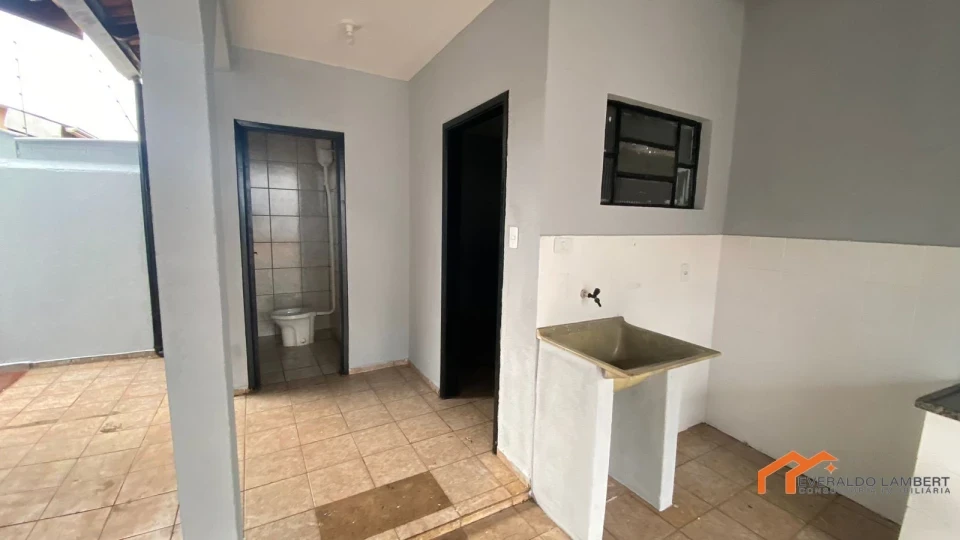 Imagens do imóveis CASA COM EDÍCULA