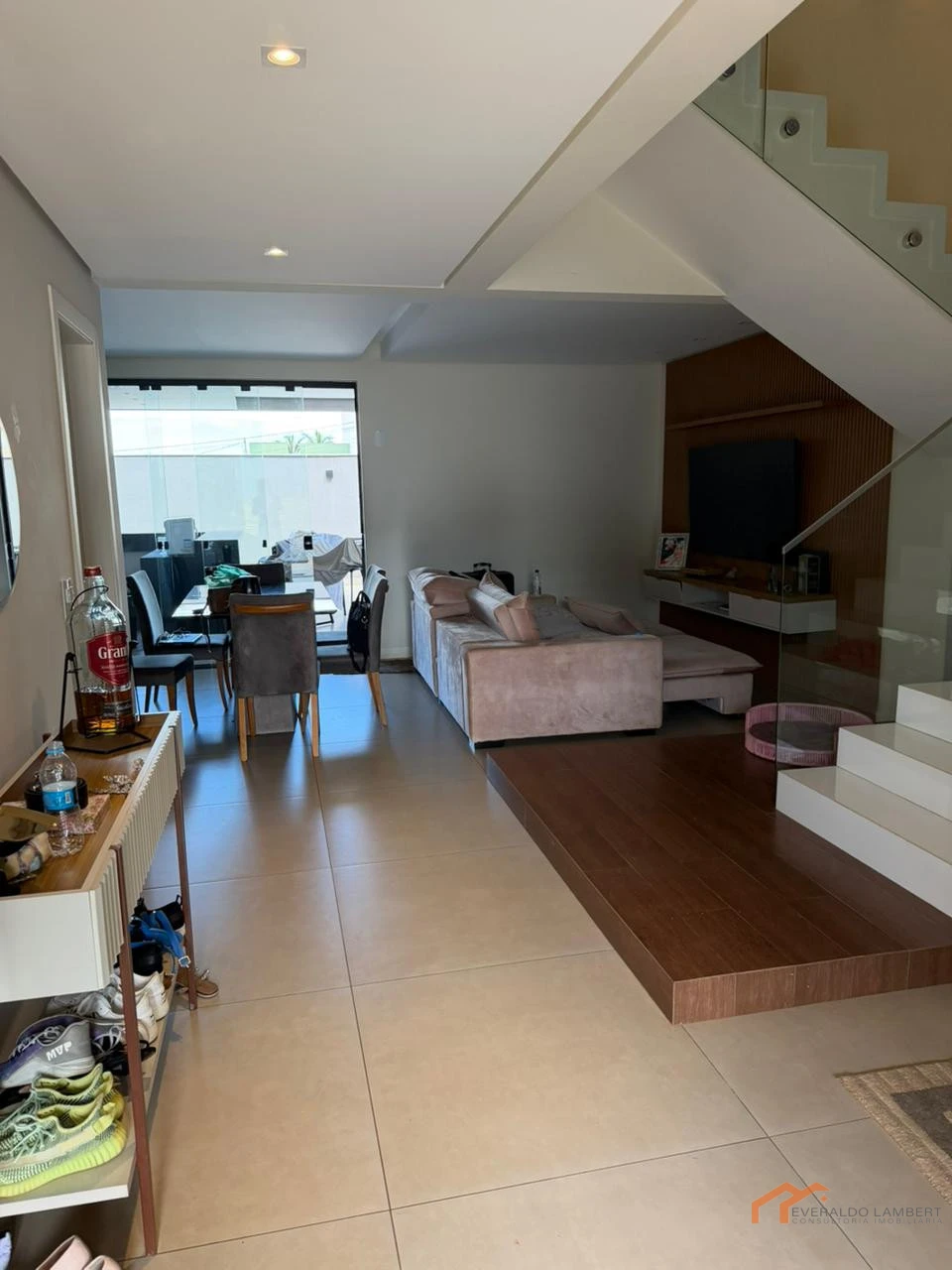 Imagens do imóveis CASA CONDOMÍNIO MORADA DAS FLORES | MOBILIADA.