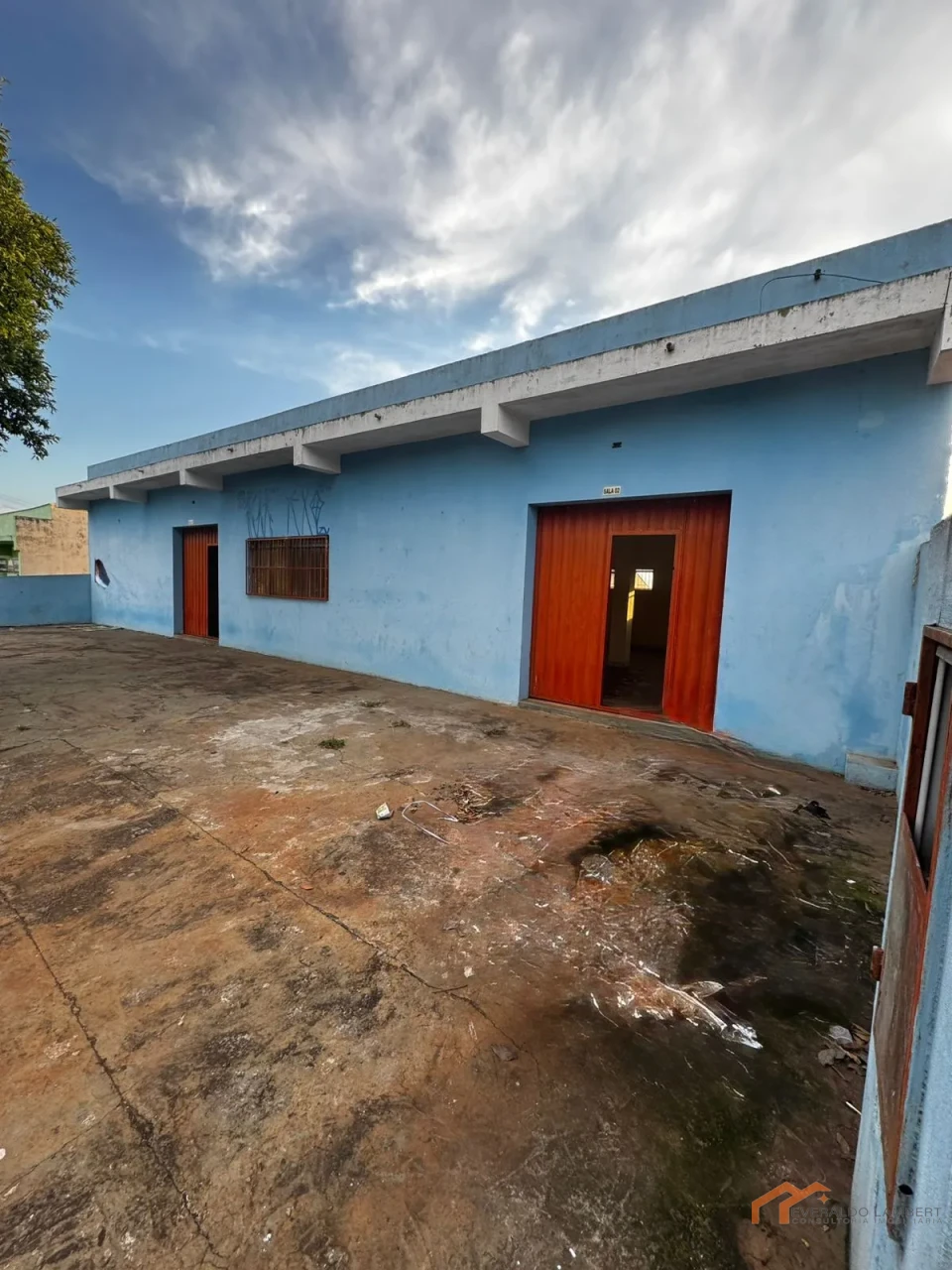 Imagens do imóveis LOJA COMERCIAL 285m² + Estacionamento.