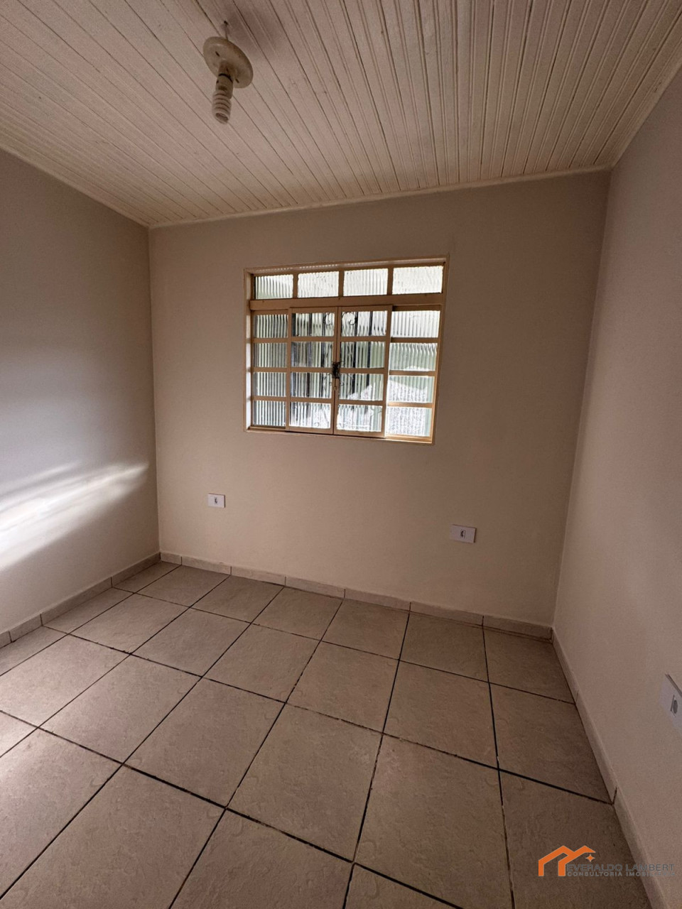 Imagens do imóveis CASA REFORMADA JD. IMAGAWA.