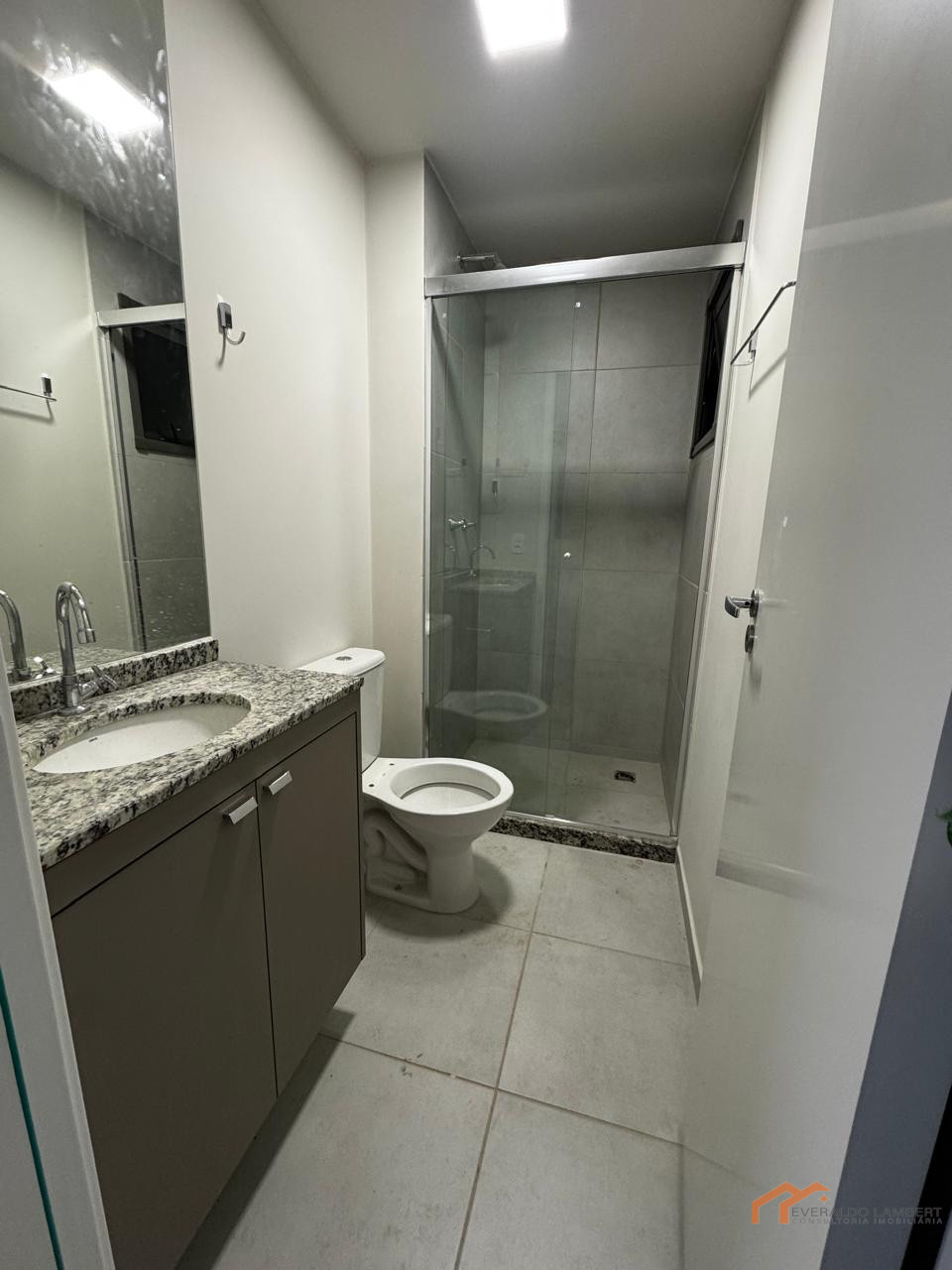 Imagens do imóveis APARTAMENTO ED. CARMEL | Completo.