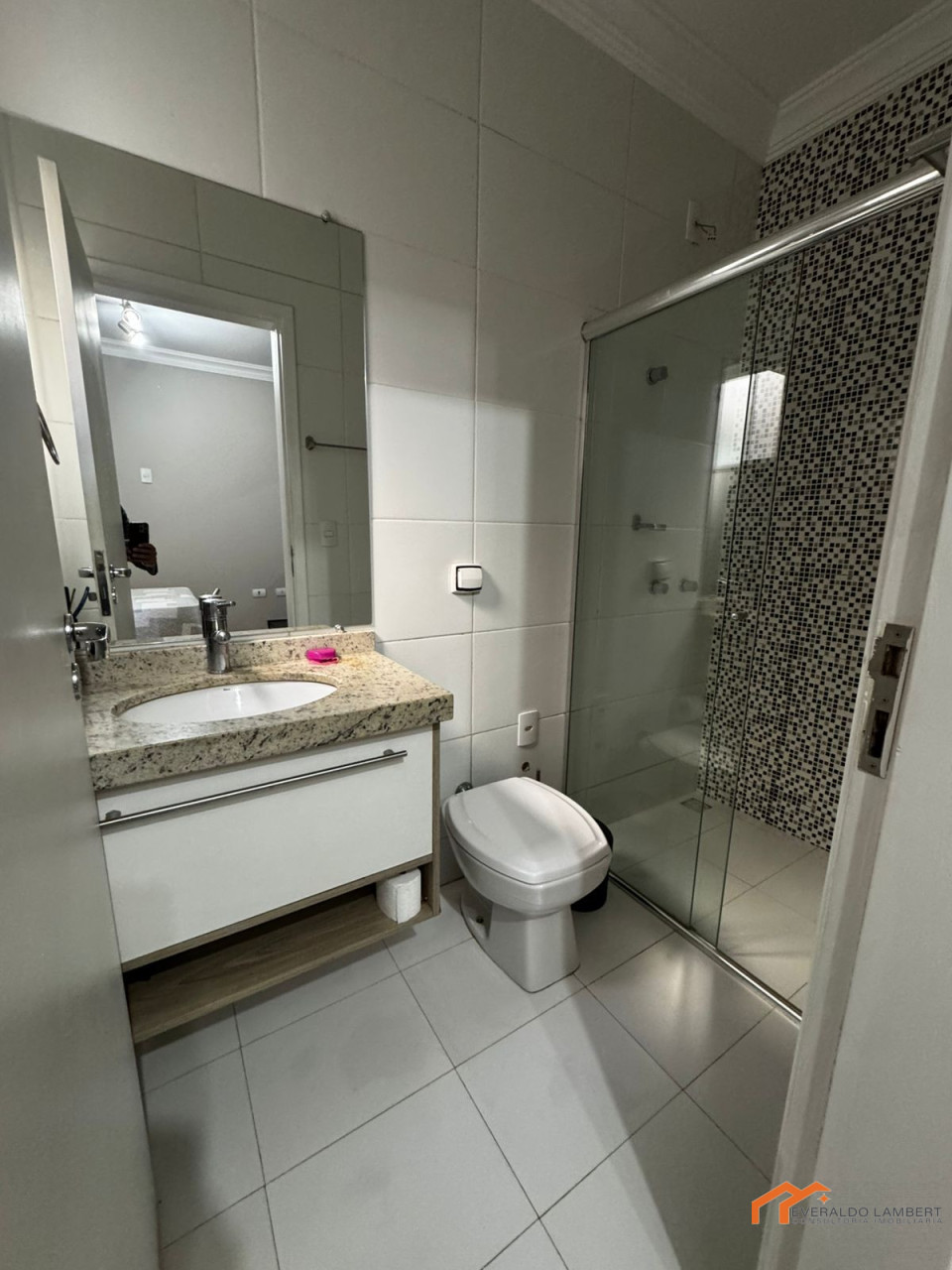 Imagens do imóveis CASA COND. ROYAL FOREST RESIDENCE | 3 Suítes.