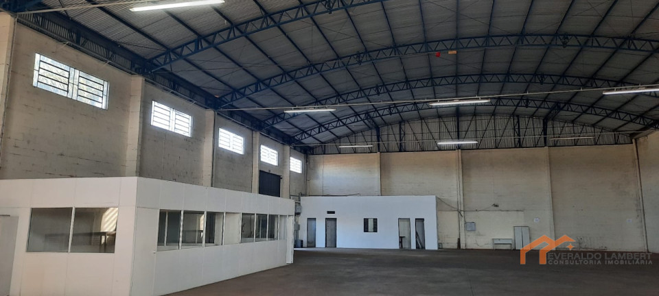Imagens do imóveis BARRACÃO + DOCA 900m².