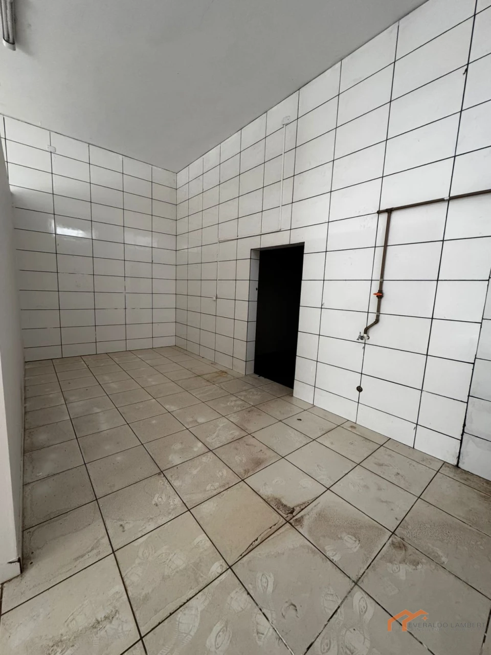 Imagens do imóveis BARRACÃO 180m²