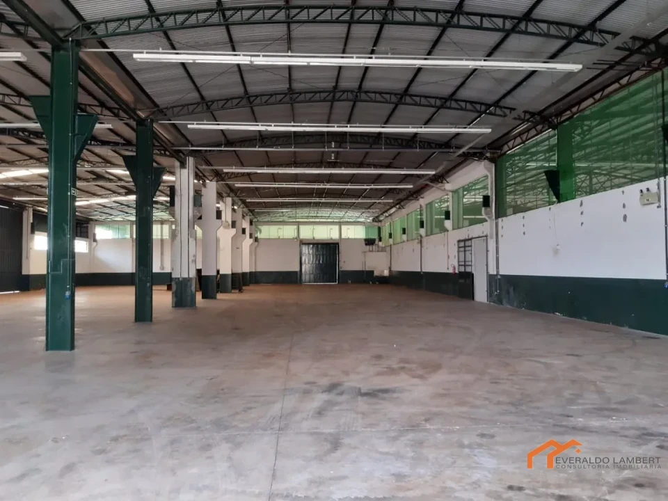 Imagens do imóveis BARRACÃO INDUSTRIAL/COMERCIAL 1800m².