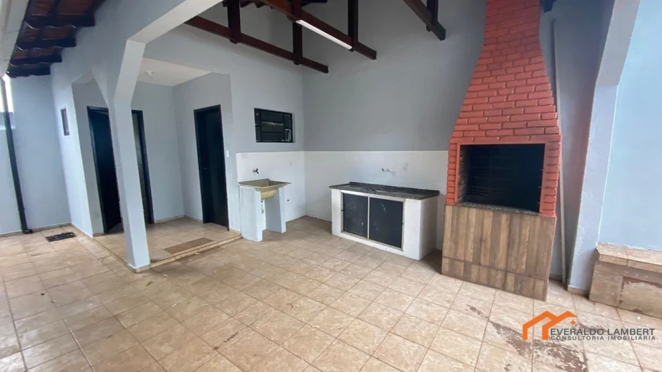 Imagens do imóveis CASA COM EDÍCULA