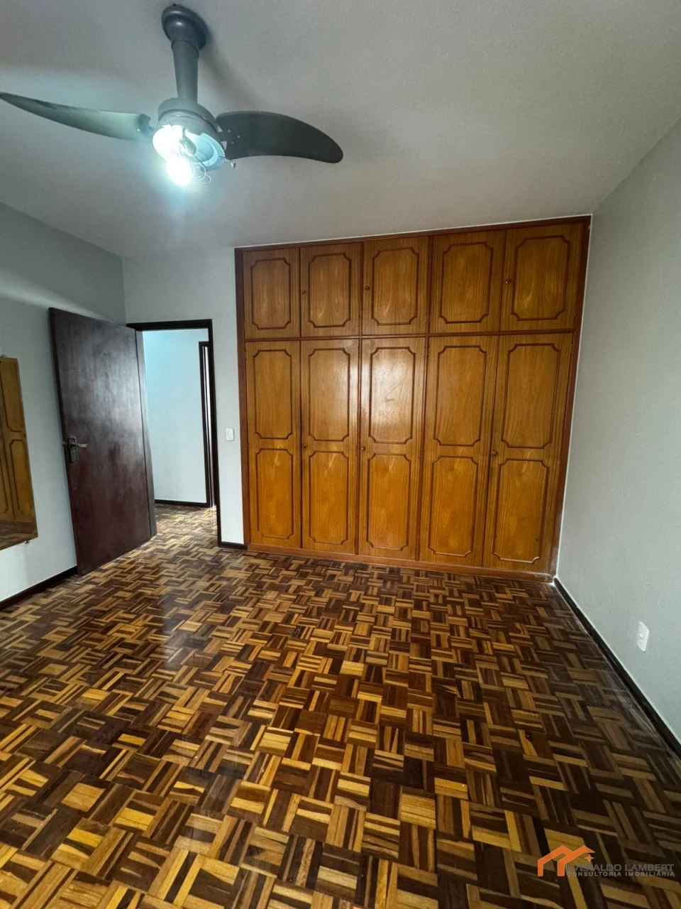 Imagens do imóveis CASA JD. QUEBEC