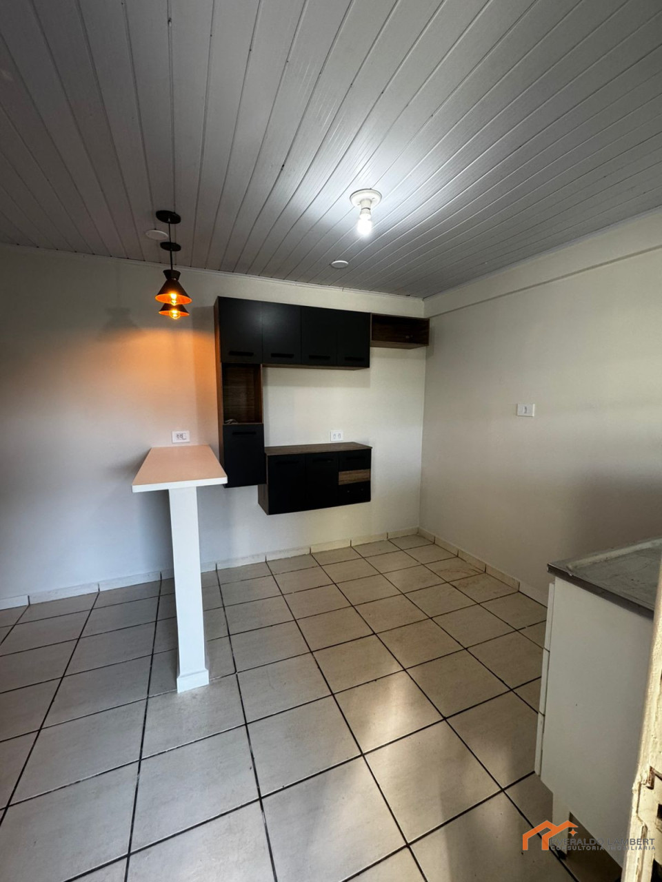 Imagens do imóveis CASA REFORMADA JD. IMAGAWA.