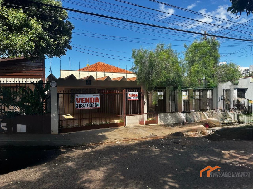 Imagens do imóveis CASA EXCELENTE PARA CLÍNICAS.