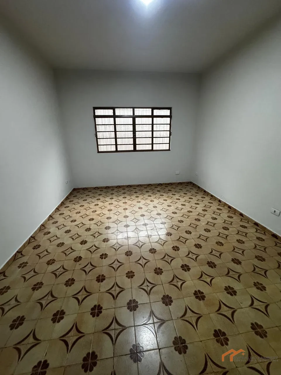 Imagens do imóveis CASA COM EDÍCULA.