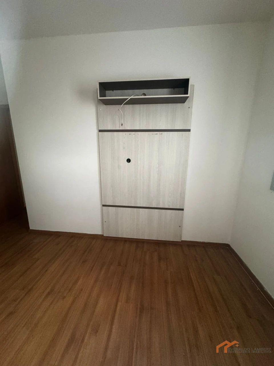 Imagens do imóveis APARTAMENTO ED. ACQUAROYAL |