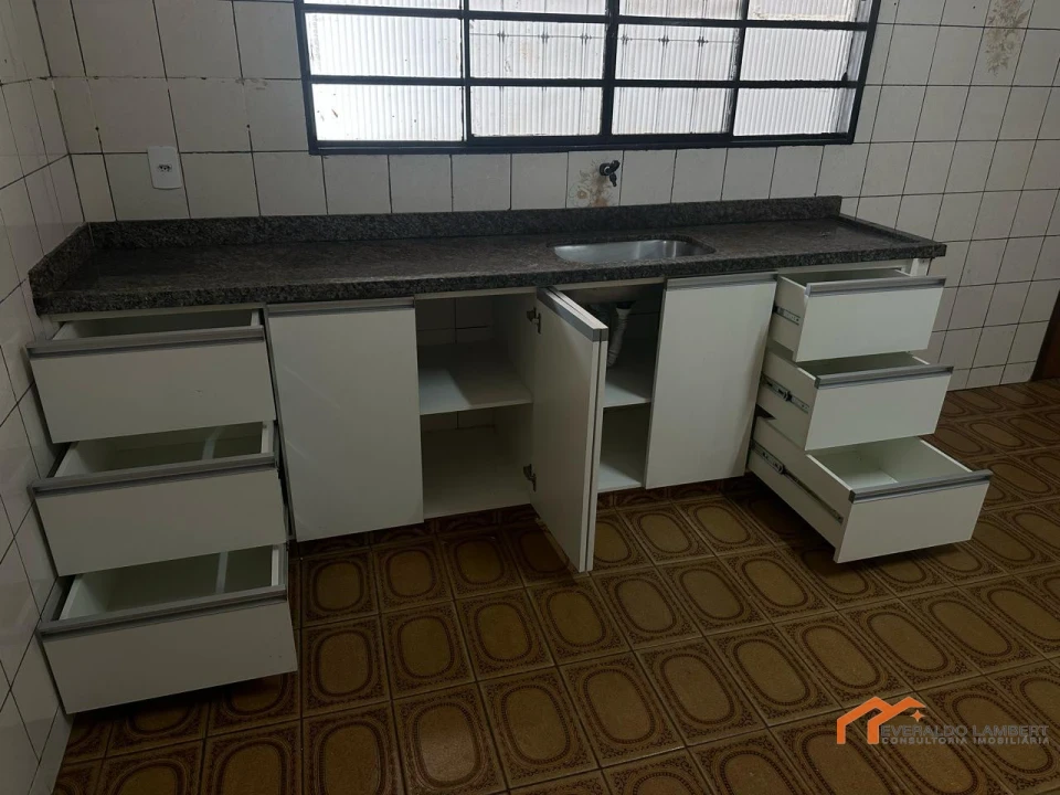 Imagens do imóveis CASA COM EDÍCULA