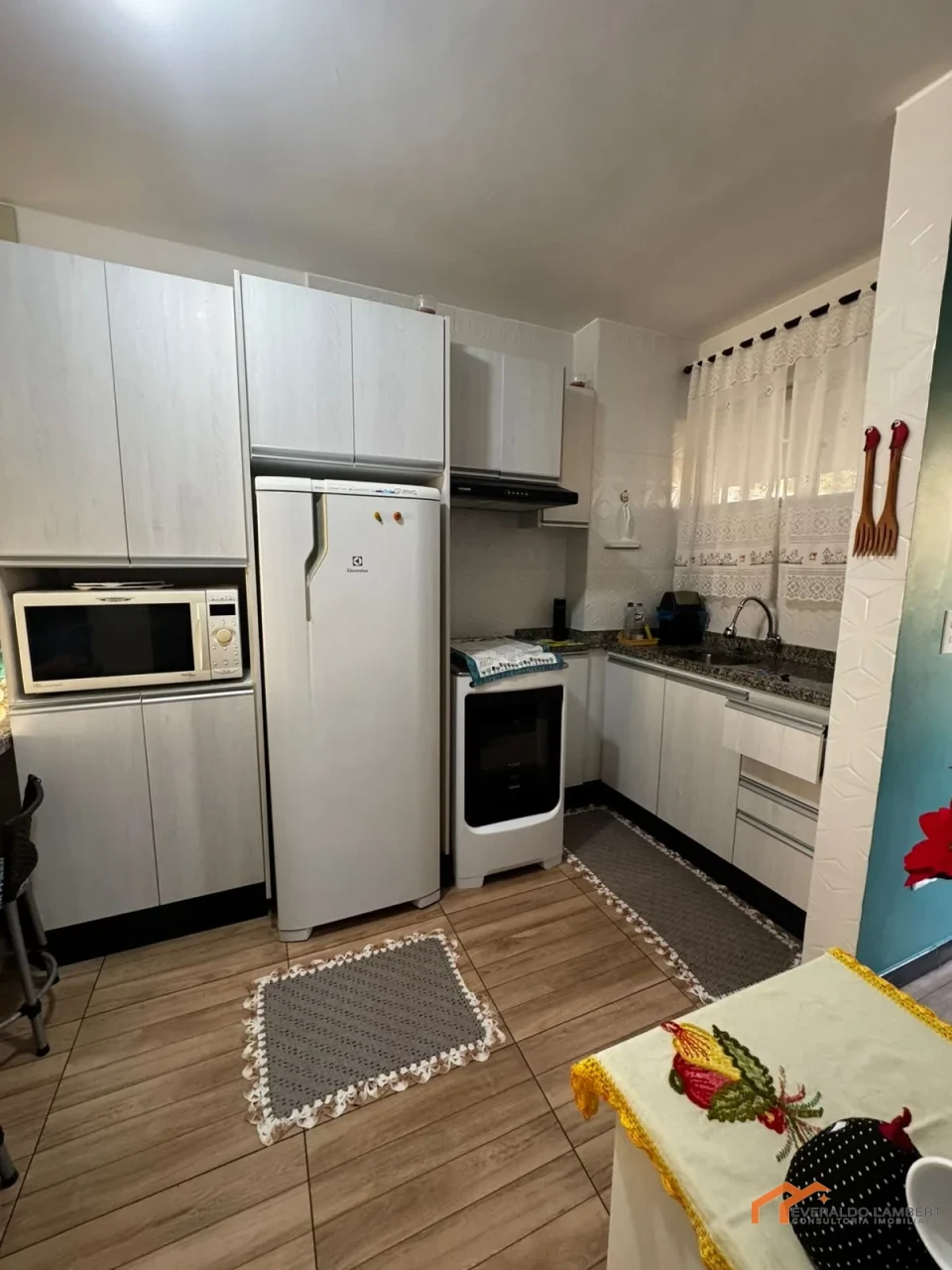 Imagens do imóveis APARTAMENTO ED. FLAT GUARATUBA | MOBILIADO | ALUGUEL POR DIÁRIA.