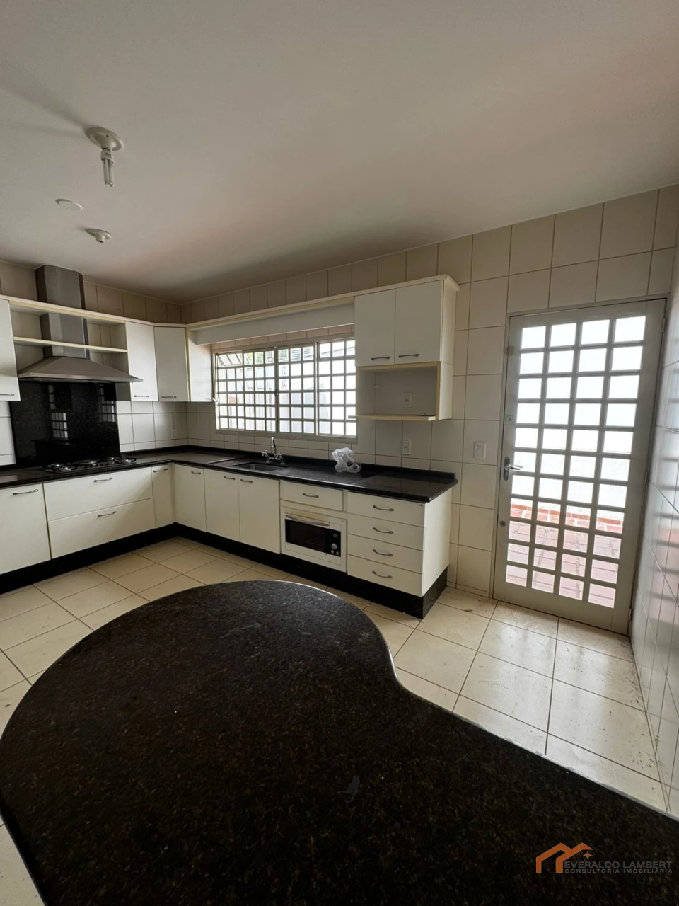 Imagens do imóveis CASA JD. QUEBEC