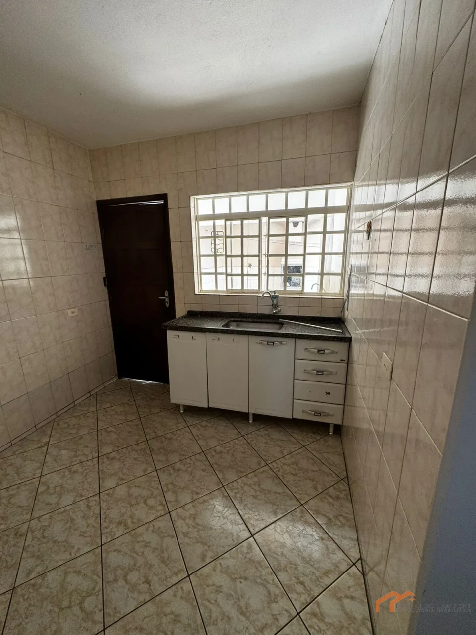 Imagens do imóveis CASA COM EDÍCULA