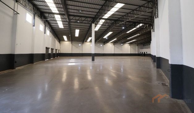 Imagens do imóveis Barracão com Doca e Pátio | Industrial/Comercial.