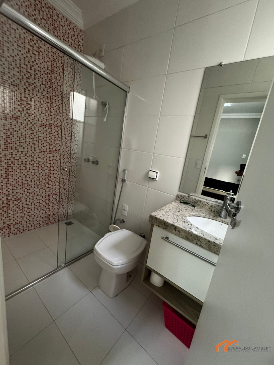 Imagens do imóveis CASA COND. ROYAL FOREST RESIDENCE | 3 Suítes.