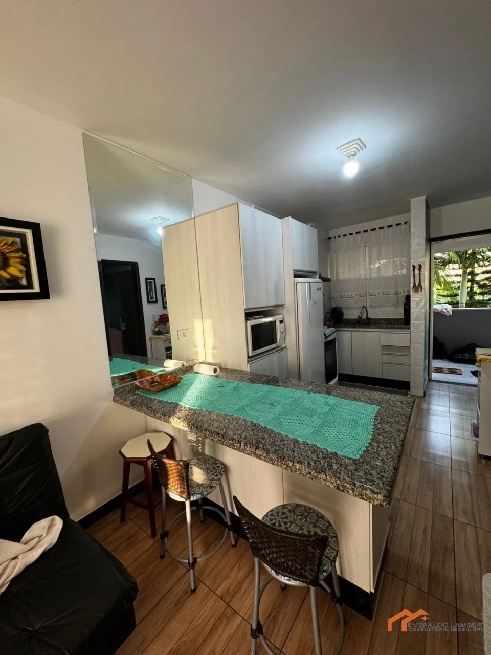 Imagens do imóveis APARTAMENTO ED. FLAT GUARATUBA | MOBILIADO | ALUGUEL POR DIÁRIA.
