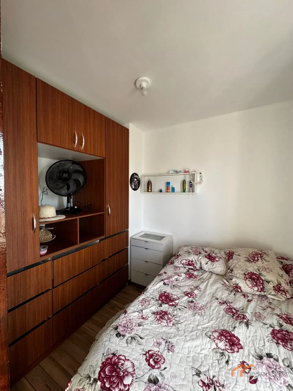 Imagens do imóveis APARTAMENTO ED. FLAT GUARATUBA | MOBILIADO | ALUGUEL POR DIÁRIA.