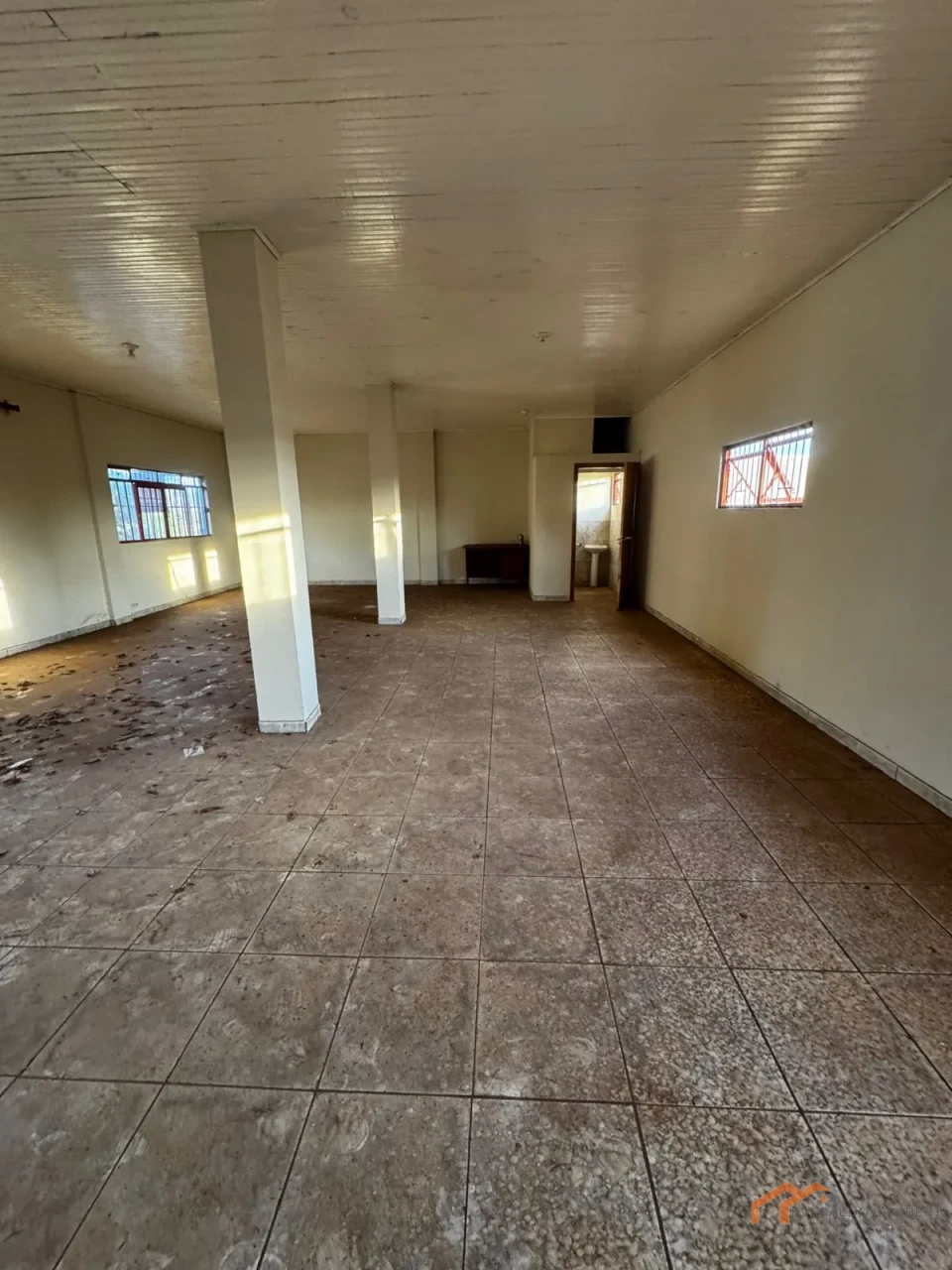 Imagens do imóveis LOJA COMERCIAL 285m² + Estacionamento.