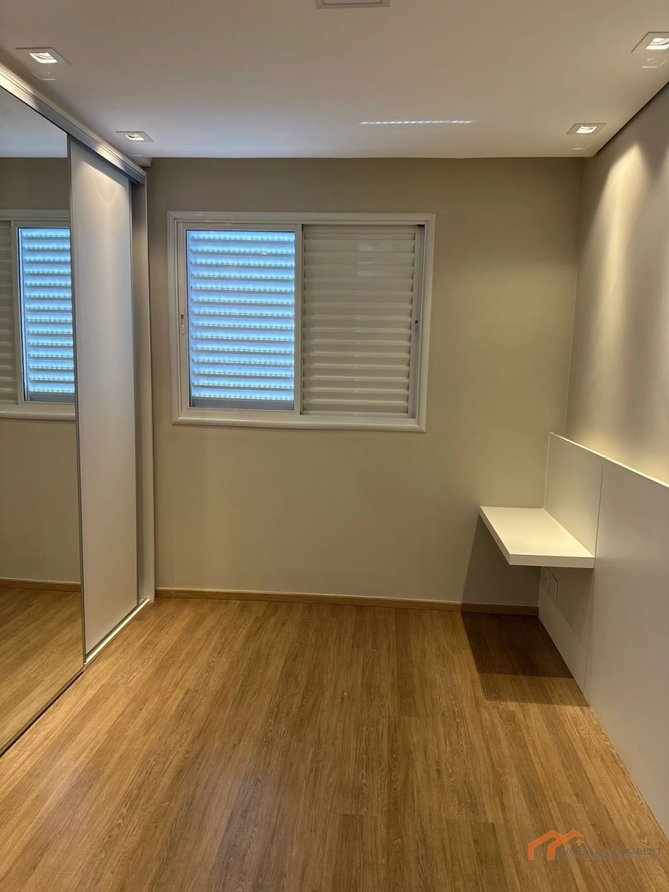 Imagens do imóveis APARTAMENTO ED. COSMOPOLITAN RESIDENCE