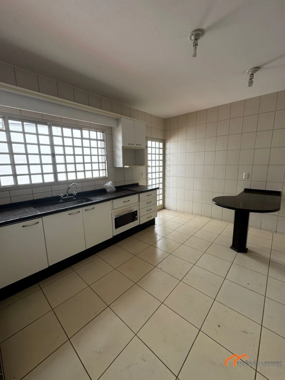 Imagens do imóveis CASA JD. QUEBEC