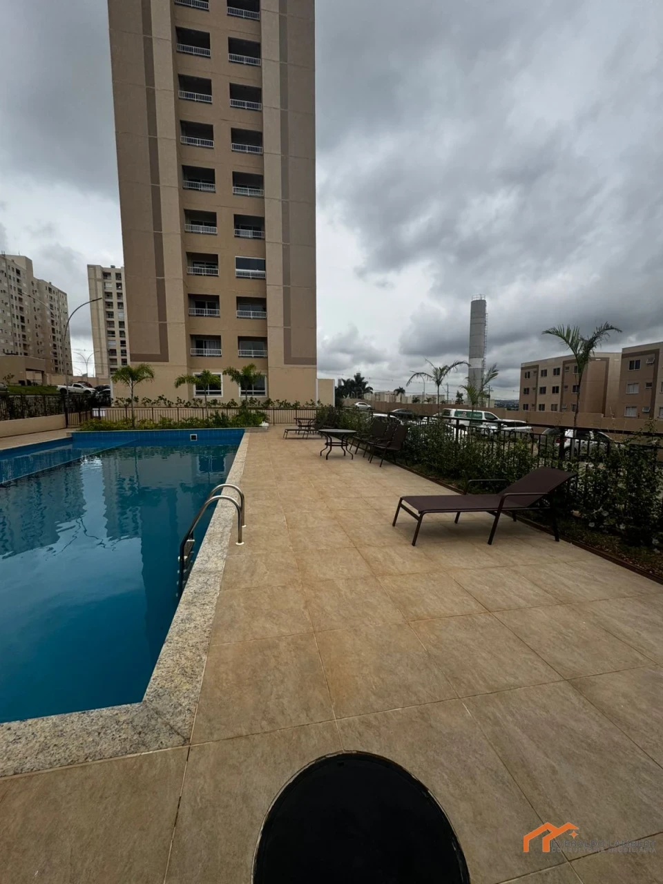 Imagens do imóveis APARTAMENTO ED. LAKE PORTINARI
