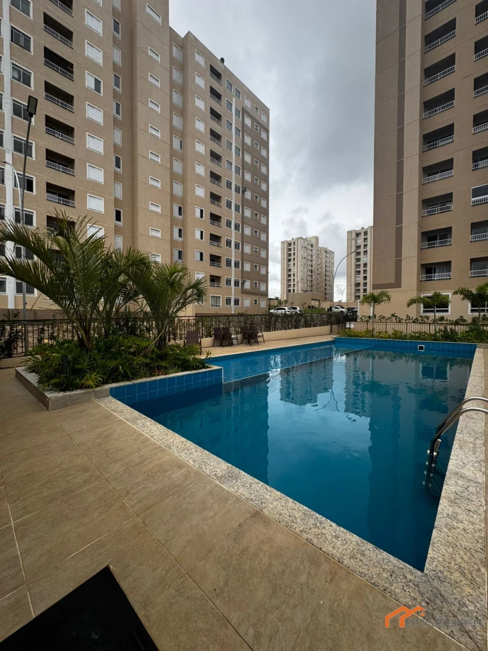 Imagens do imóveis APARTAMENTO ED. LAKE PORTINARI
