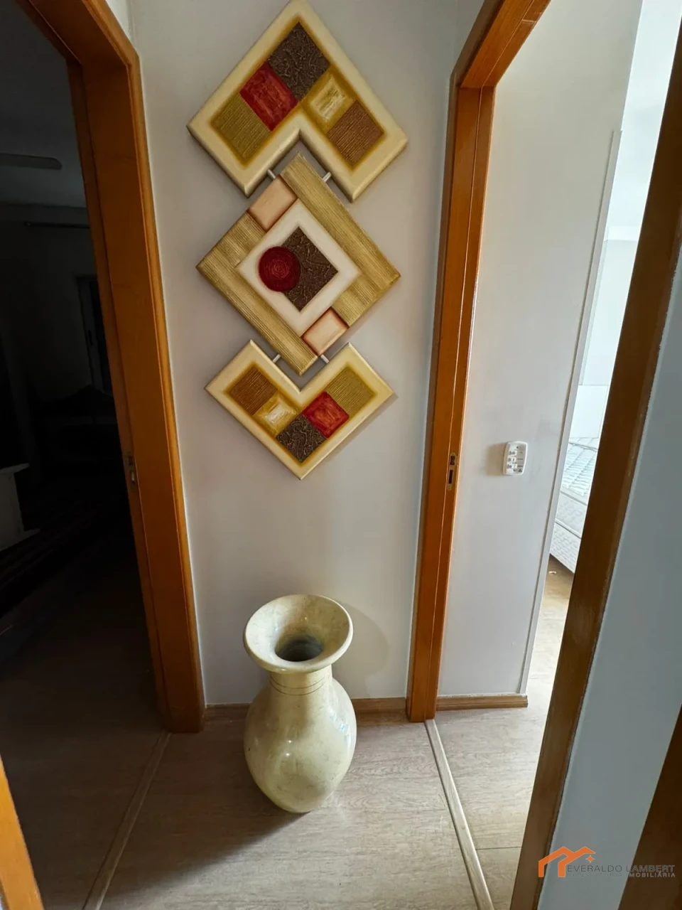 Imagens do imóveis APARTAMENTO ED. NOVITA | MOBILIADO - CENTRO.