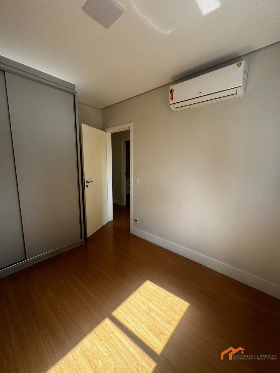 Imagens do imóveis APARTAMENTO ED. CHELSEA TOWER | CONST. VECTRA.