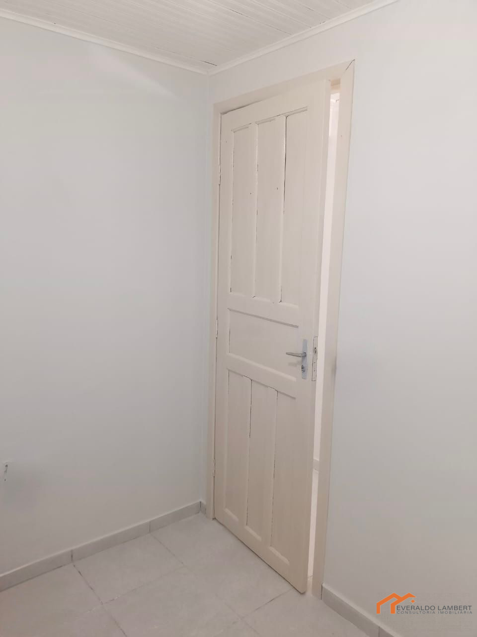 Imagens do imóveis CASA REFORMADA JD. IMAGAWA.