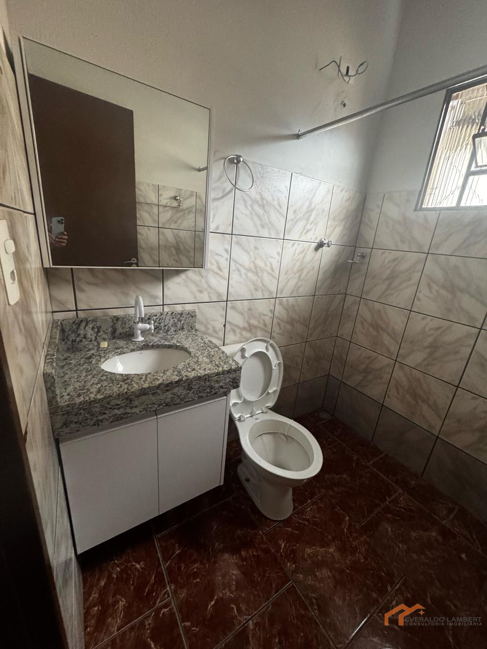 Imagens do imóveis CASA COM EDÍCULA.