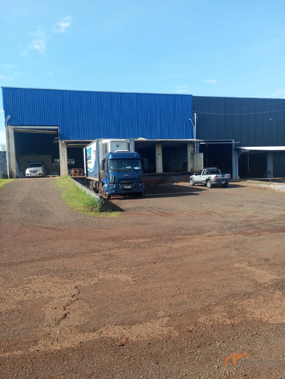 Imagens do imóveis BARRACÃO 1000m² | INDUSTRIAL/COMERCIAL.